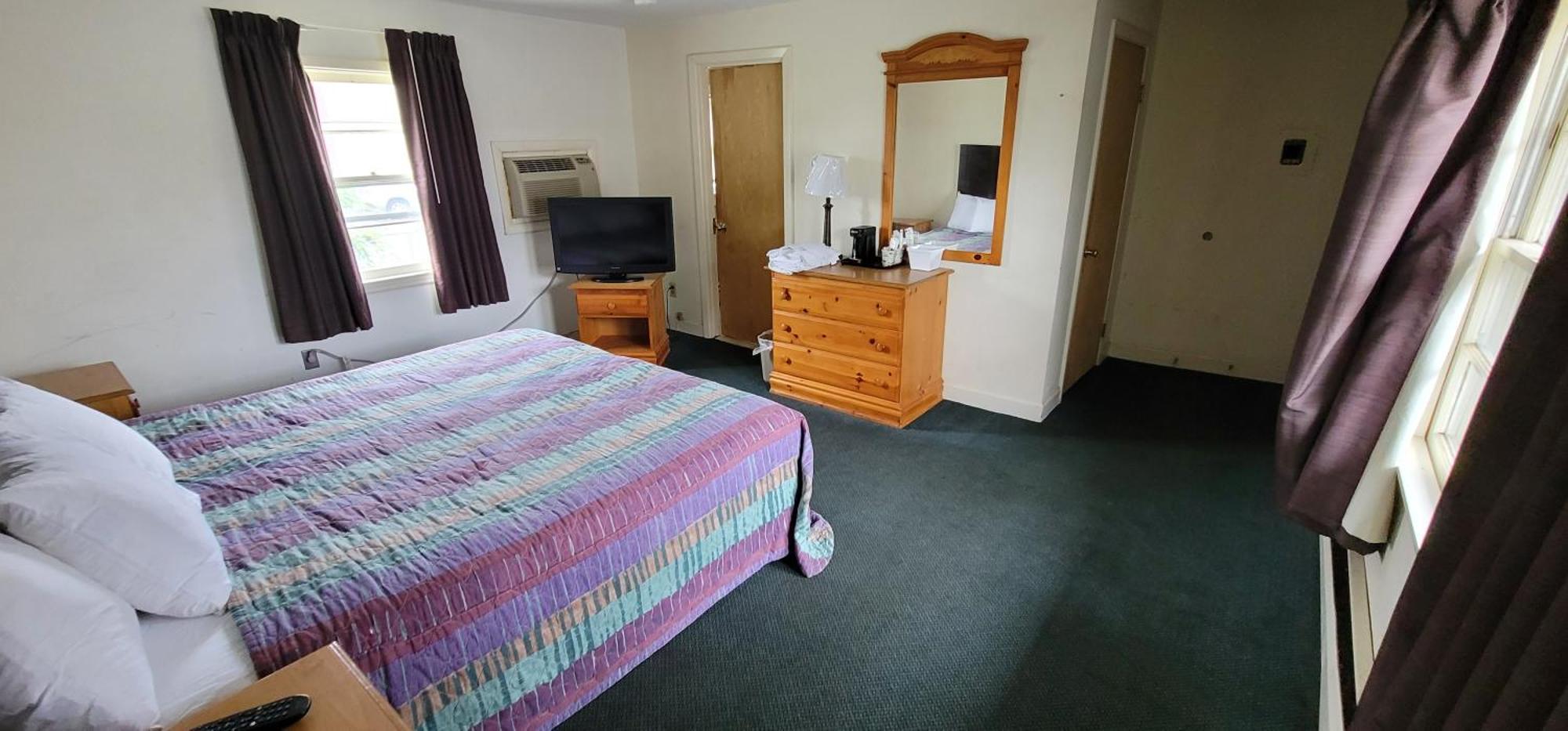 Town & Country Inn Сийконк Екстериор снимка