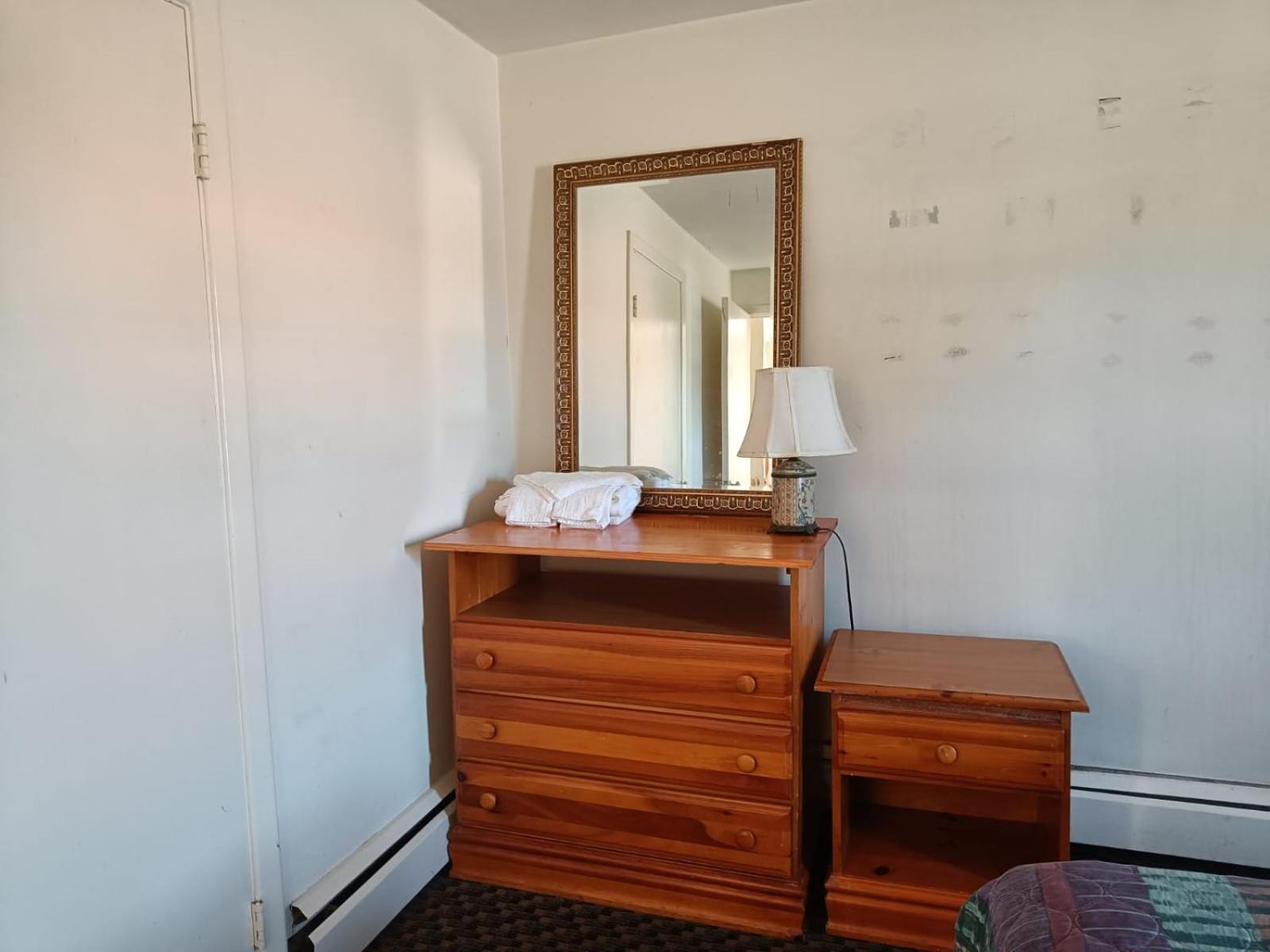 Town & Country Inn Сийконк Екстериор снимка