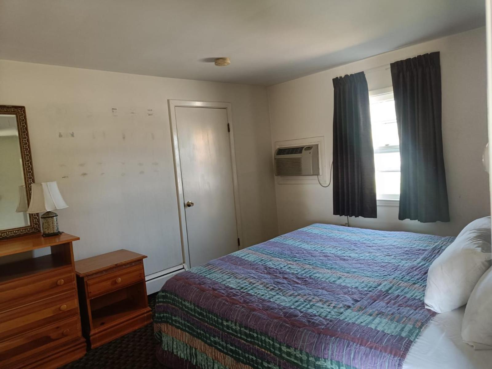 Town & Country Inn Сийконк Екстериор снимка